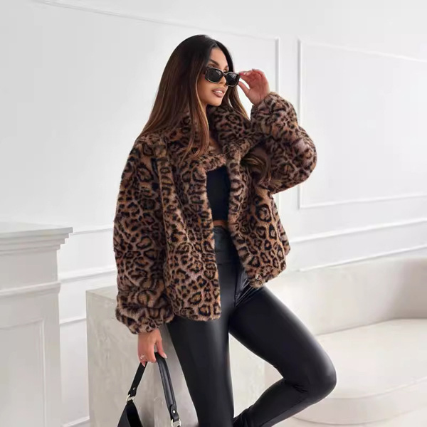 Leopard Print Lapel Fashionable Fur Short Coat For Women