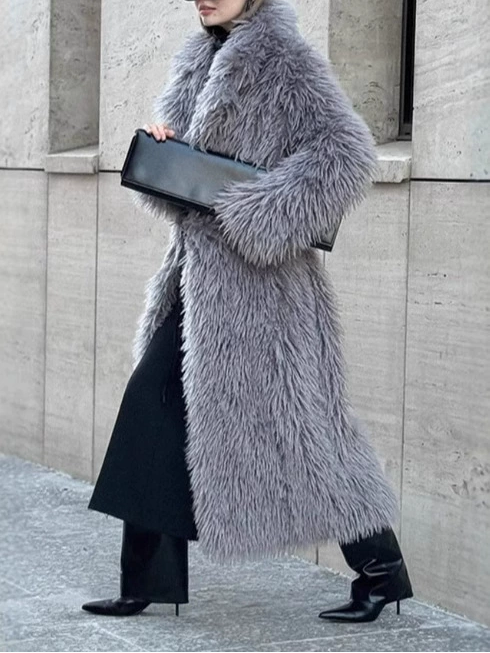 Gray Lapel LengthenedThickened Fur Coat